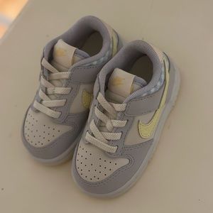 New toddler Nike dunks